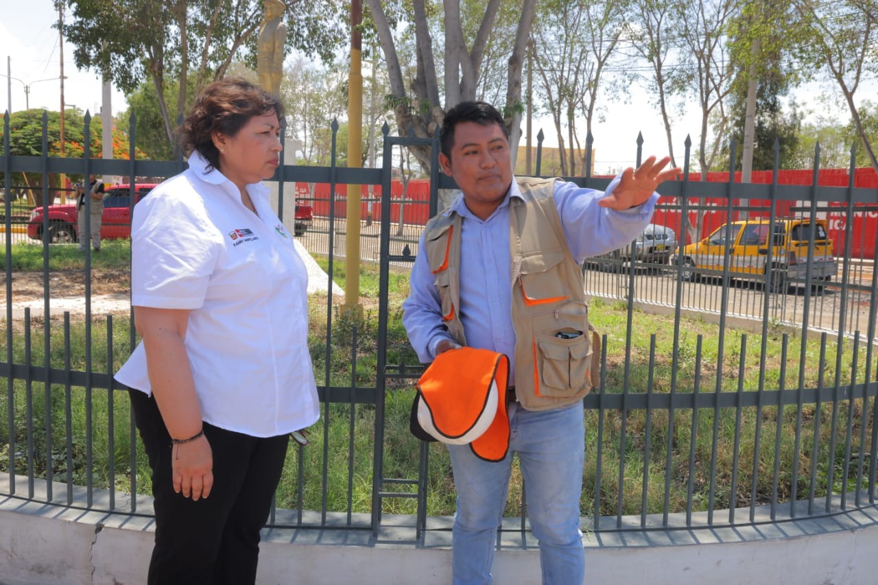 Ministra Montellanos coordinó acciones con gobernador regional en Ica y supervisó servicios del sector para garantizar atención pese a lluvias
