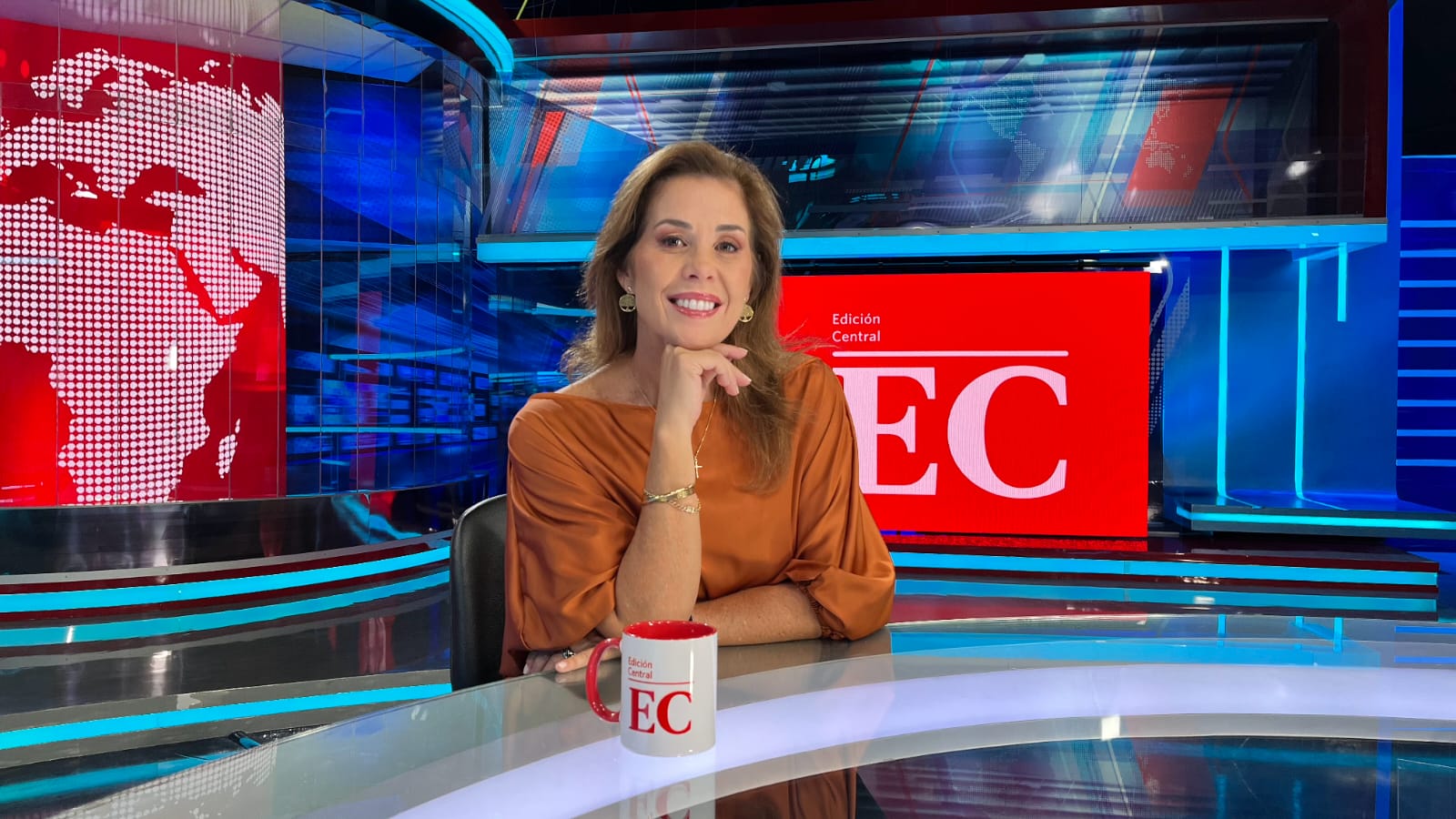 Drusila Zileri se suma a América Noticias – Edición Central