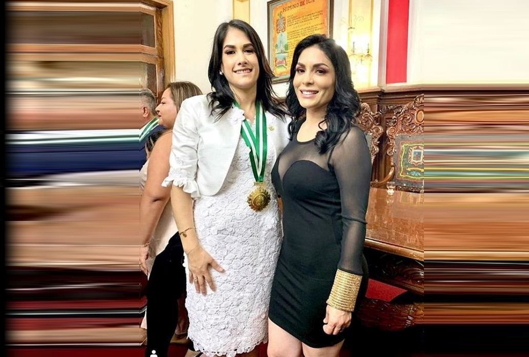 Evelyn Vela admite que guardó silencio ante un primer acto de violencia contra su hermana Emma Mejía