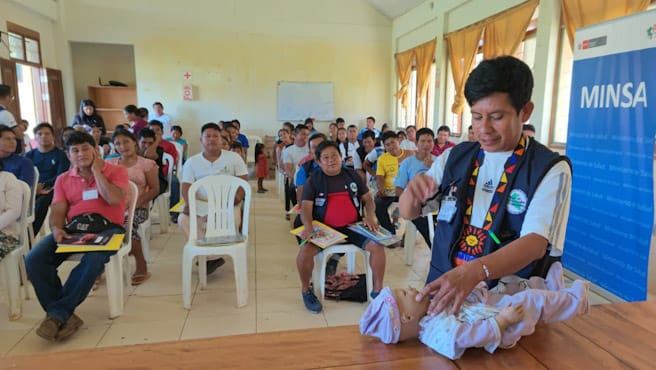 Empoderan a 53 agentes comunitarios y parteras para asistir a 23 comunidades indígenas en Datem del Marañón