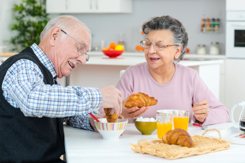 Alimentación saludable y equilibrada para el adulto mayor –