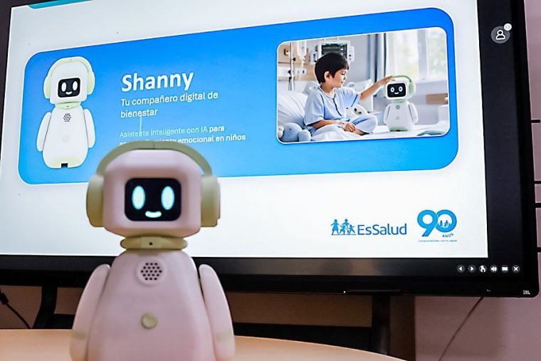 EsSalud crea robot para reducir ansiedad en niños hospitalizados –