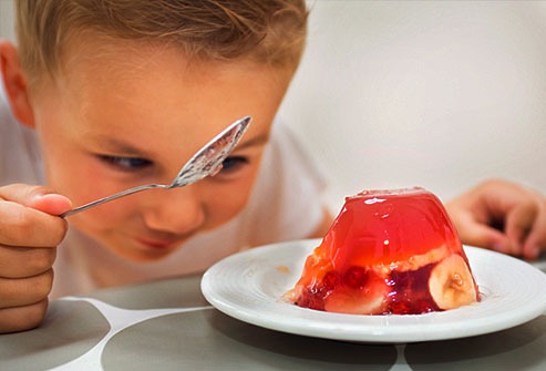 Pediatra española alerta que la gelatina no es un postre saludable para los niños –